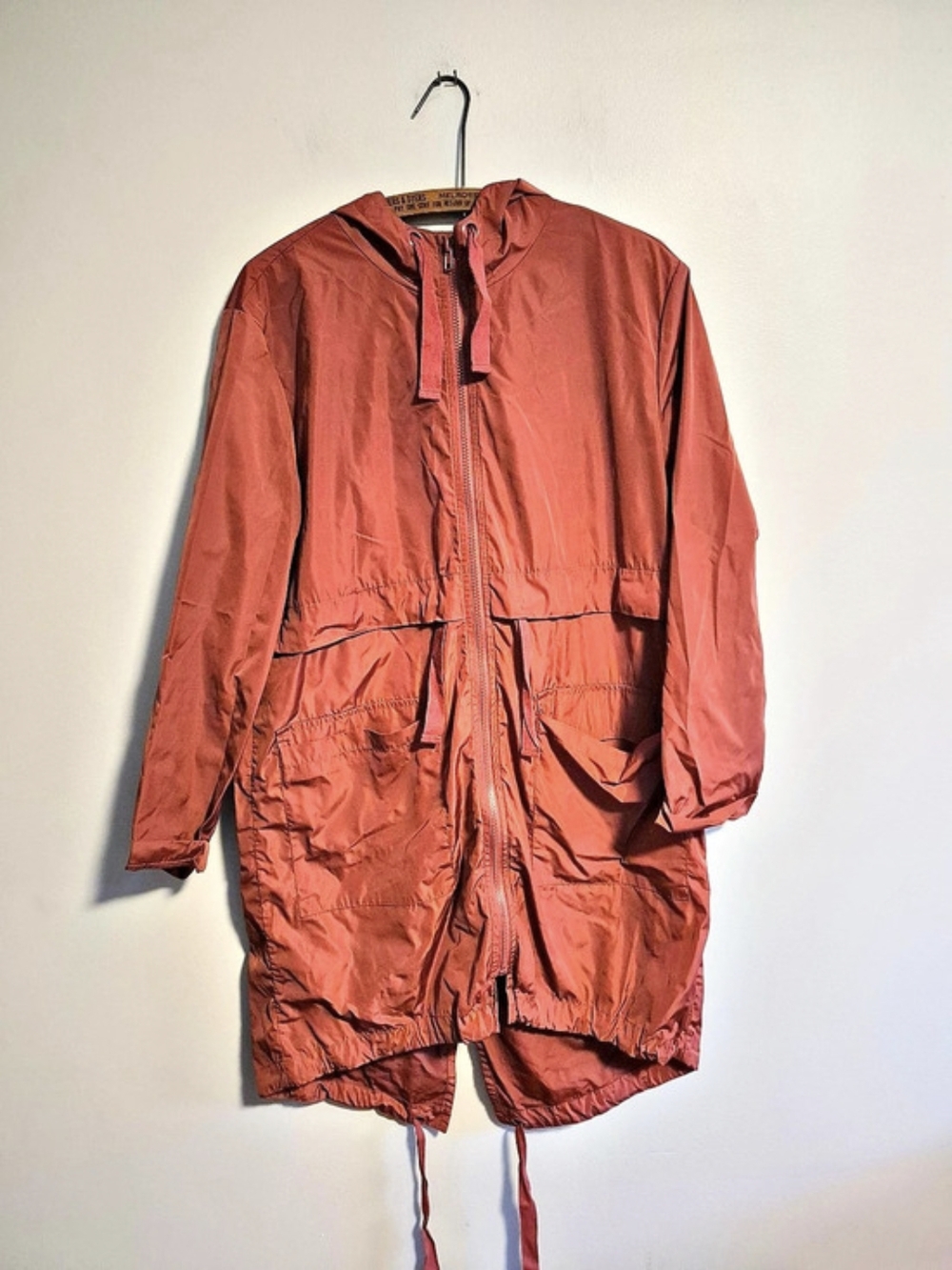 Forever 21 Small Rust Burgundy Zip Up Hooded Unlined Windbreaker Jacket